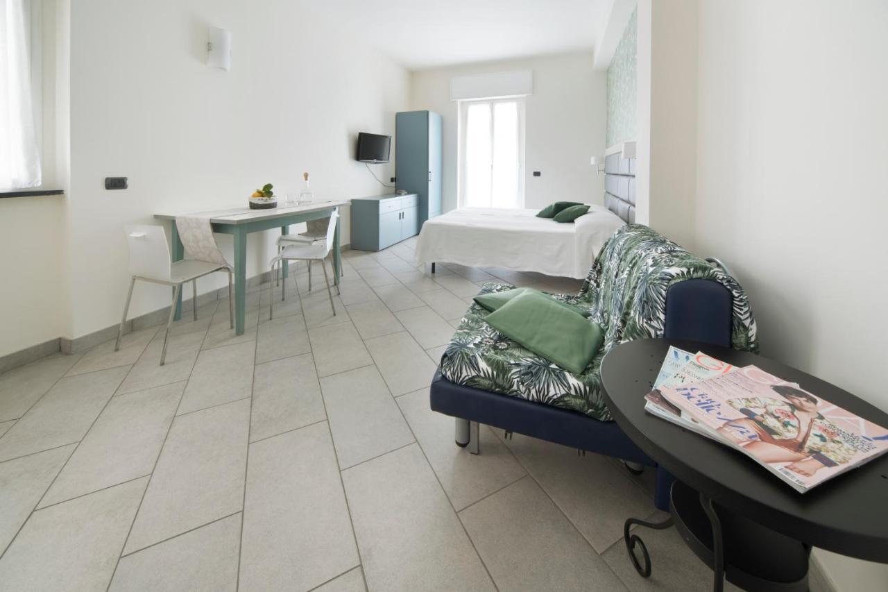 Hotel Residence Laigueglia Free Parking Eksteriør bilde