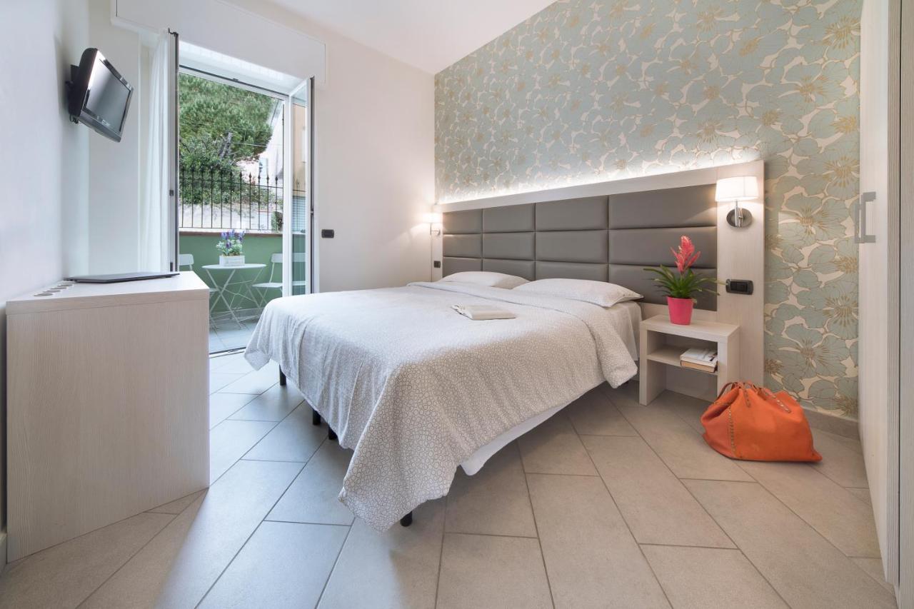 Hotel Residence Laigueglia Free Parking Eksteriør bilde