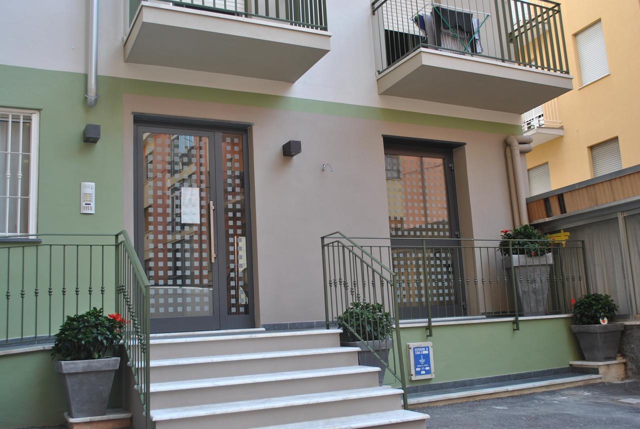 Hotel Residence Laigueglia Free Parking Eksteriør bilde