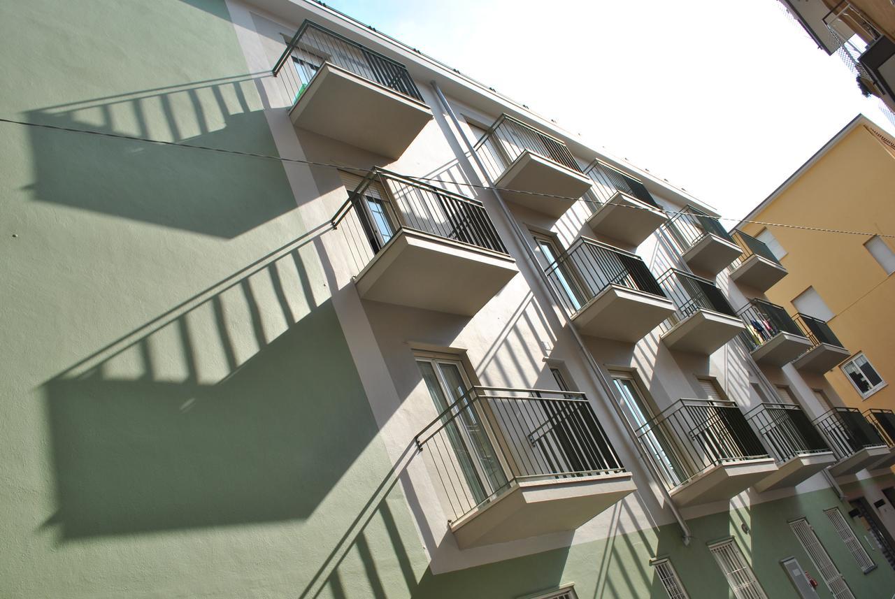 Hotel Residence Laigueglia Free Parking Eksteriør bilde